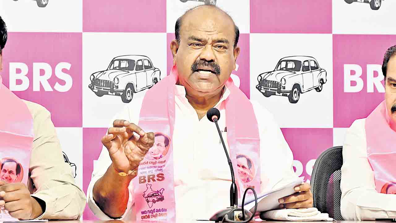 రైతుల పాలిట శాపంగా కాంగ్రెస్‌ పాలన.. కాళేశ్వరంపై నిందలు వేసి.. రైతులకు నీళ్లు ఇవ్వడం లేదు