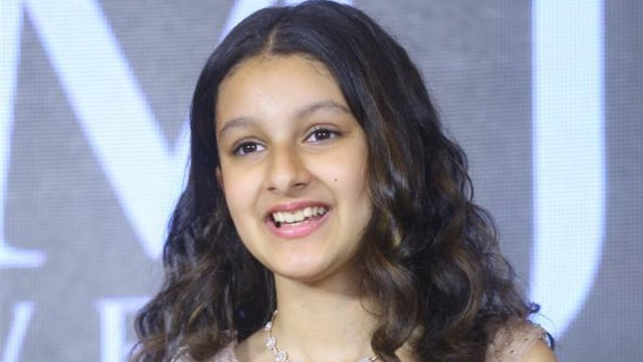 Sitara | సోషల్‌ మీడియాలో ఫేక్‌ అకౌంట్స్‌.. వార్నింగ్‌ ఇచ్చిన మహేశ్‌ బాబు కూతురు సితార