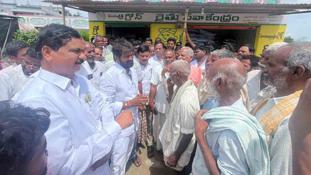 Srinivas Goud | ఎరువులను అధిక ధరకు విక్రయిస్తే కఠిన చర్యలు తీసుకోవాలి : మాజీ మంత్రి శ్రీనివాస్ గౌడ్ డిమాండ్