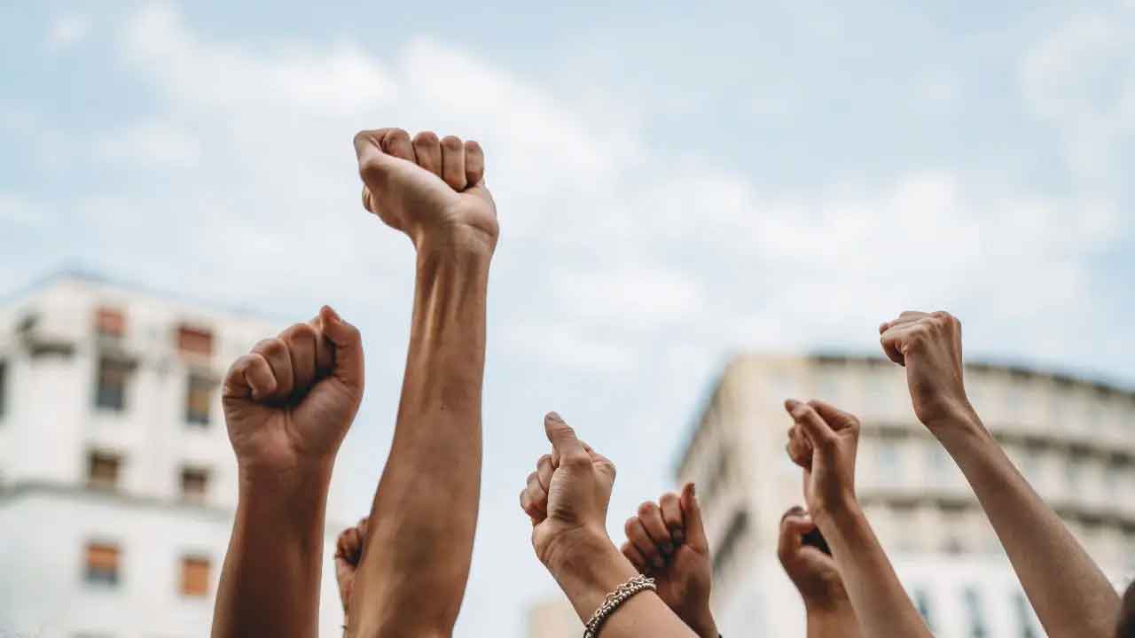 సమ్మె విరమిస్తున్నాం.. ఎంప్లాయిస్‌ ఫెడరేషన్‌ ప్రకటన