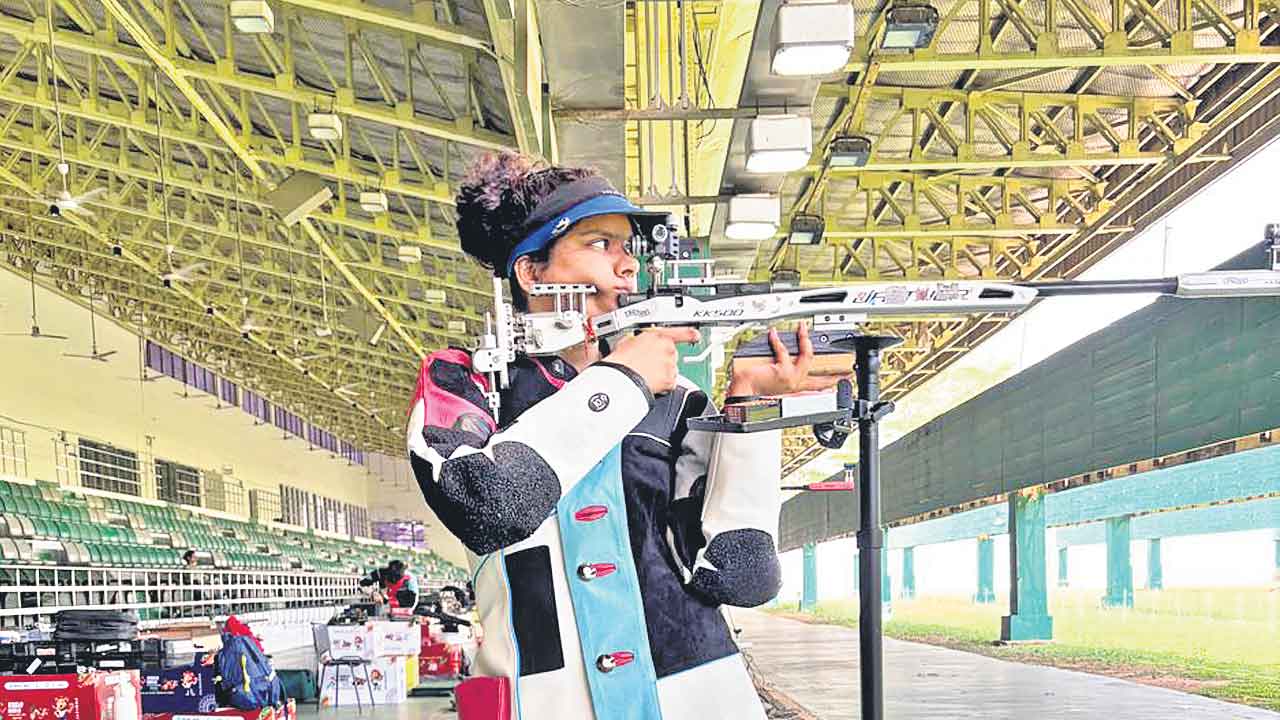 ఆసియా, వరల్డ్‌కప్‌ టోర్నీకి సురభి