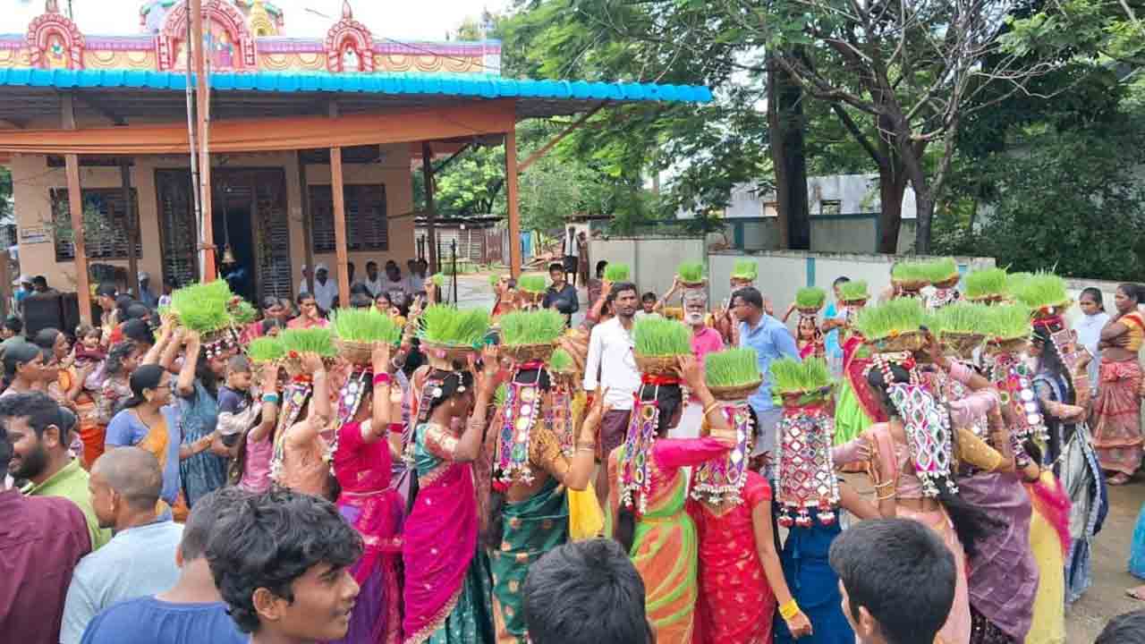 Teej celebrations | గిరిజన తండాల్లో ముగిసిన తీజ్ ఉత్సవాలు