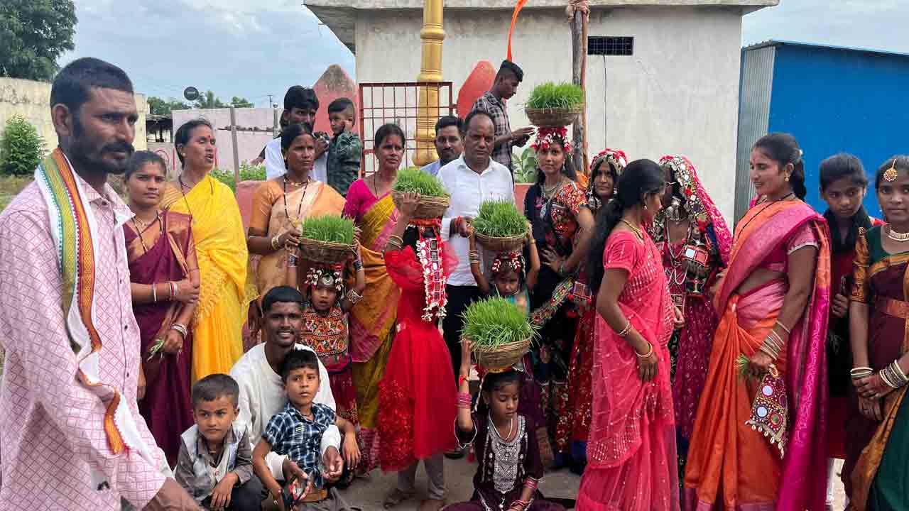 Teej celebrations | గిరిజన తండాల్లో ఘనంగా తీజ్‌ వేడుకలు
