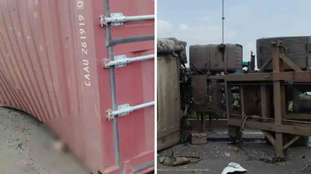 Three Youths Crushed To Death | రోడ్డుపై వెళ్తున్న స్కూటీపై పడిన కంటైనర్‌.. దాని   కింద నలిగి ముగ్గురు మృతి