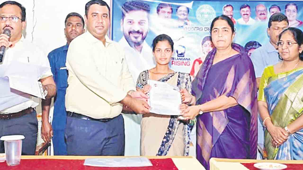 అర్హులందరికీ రేషన్‌ కార్డులు