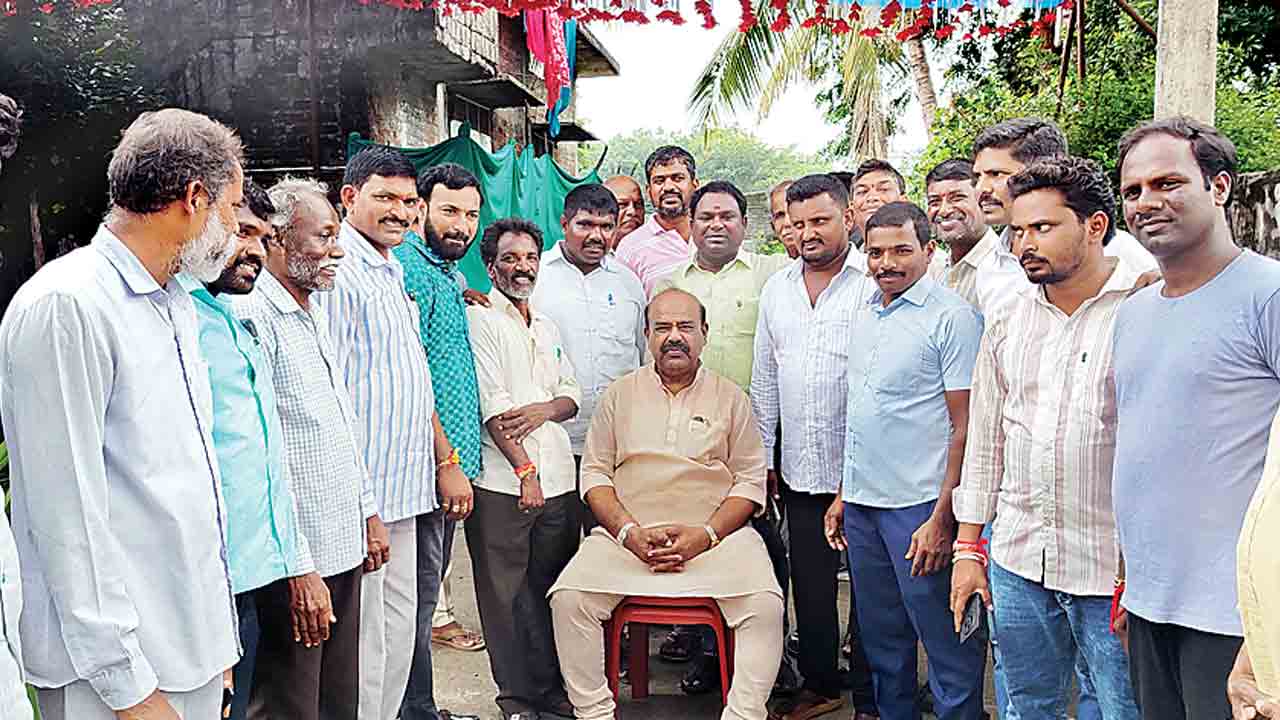 బీసీలను చులకనగా చూడొద్దు