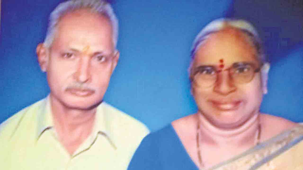 భర్త మరణాన్ని తట్టుకోలేక భార్య మృతి