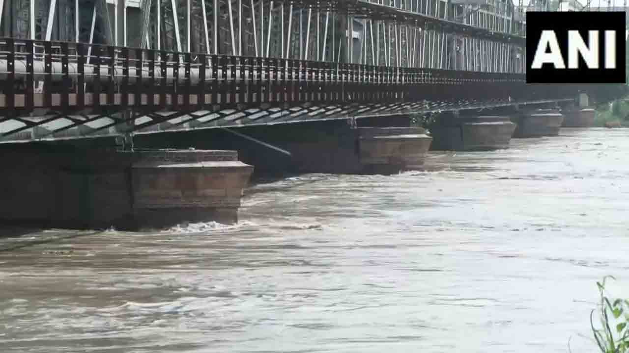 Yamuna River | డేంజర్‌ మార్క్‌ను దాటిన యమునా నది ప్రవాహం.. ఆందోళనలో ఢిల్లీ వాసులు