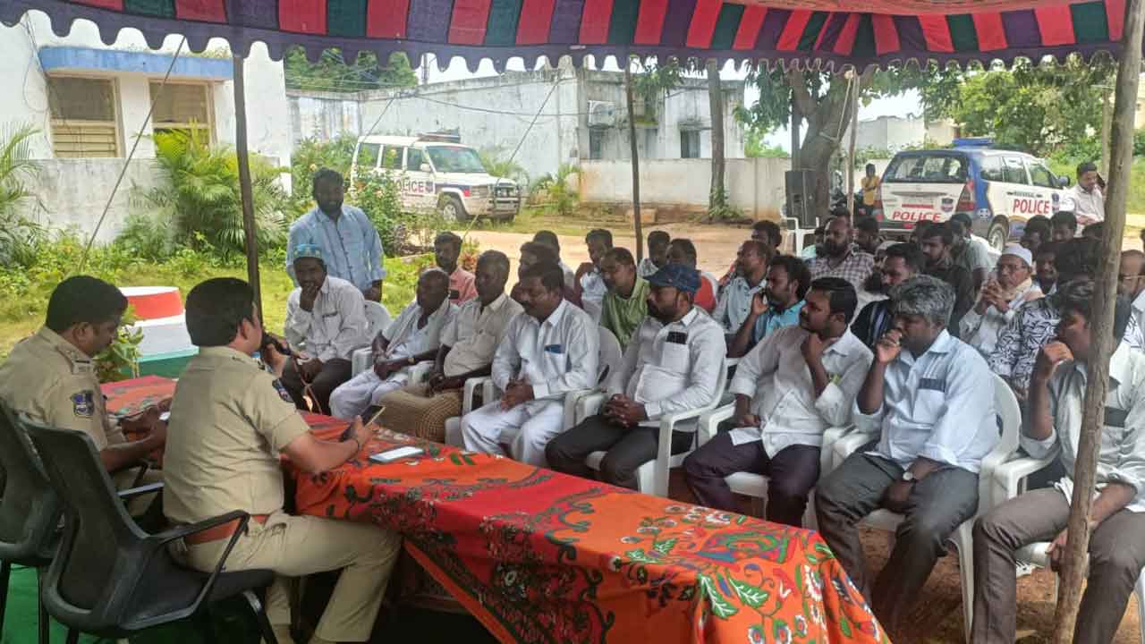 CI Abbaiah | వినాయక నవరాత్రి ఉత్సవాలు ప్రశాంతంగా జరుపుకోవాలి : సీఐ అబ్బయ్య