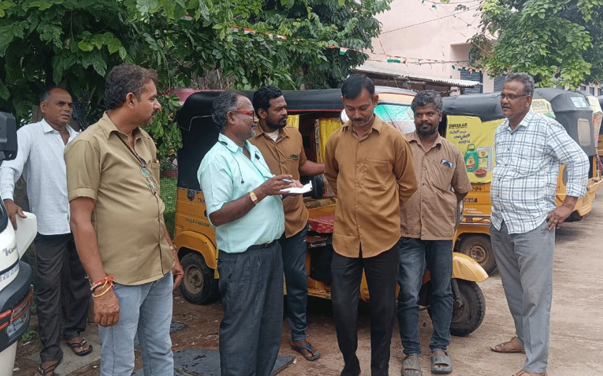 Yellandu : లేబర్ ఆఫీస్, కలెక్టరేట్ వద్ద ధర్నాల‌ను జయప్రదం చేయాలి : సీఐటీయూ