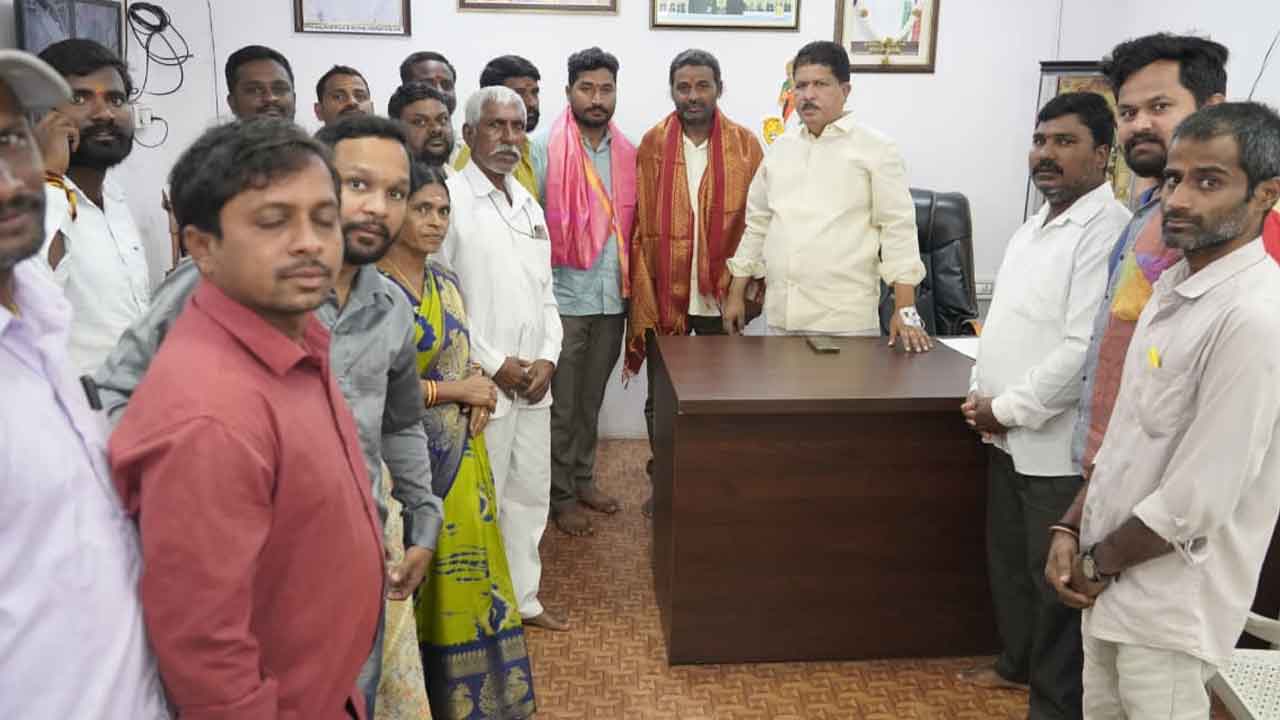 శ్రీశ్రీనగర్‌లో సమస్యల పరిష్కారిస్తాం : ఎమ్మెల్యే మాధరవరం