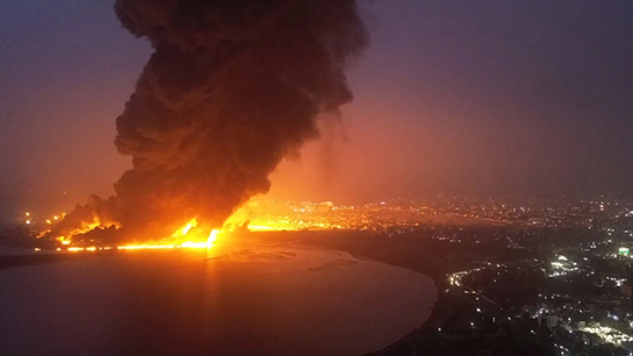 Air Strikes | యెమెన్‌ రాజధాని సనాపై విరుచుకుపడ్డ ఇజ్రాయెల్‌..!