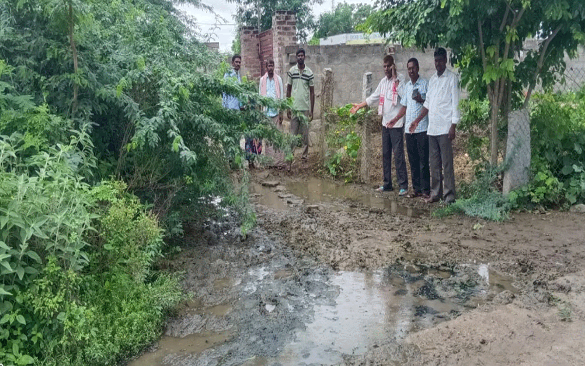 Munugode : చిట్యాల బ్రిడ్జి నుండి చౌటుప్పల్ రోడ్డు వరకు బైపాస్ నిర్మాణం చేపట్టాలి : బండ శ్రీ‌శైలం