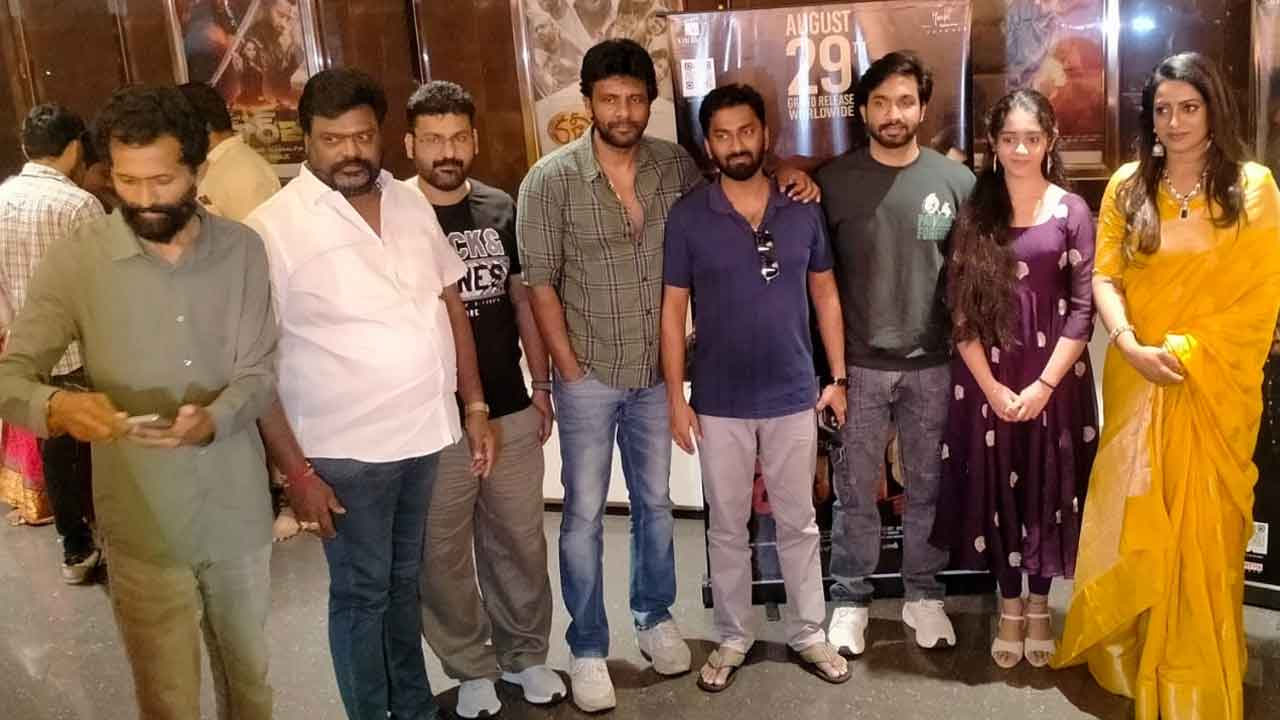 Hanumakonda | నగరంలో ‘బార్బిరిక్‌’ చిత్ర బృందం సందడి