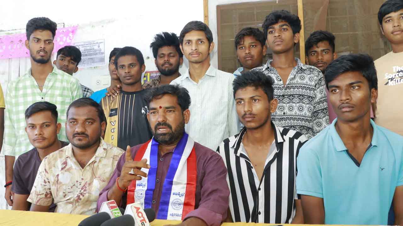 BCs | బీసీలకు రాజ్యాంగబద్ధమైన రిజర్వేషన్లను ఇవ్వాలి : అయితగోని జనార్దన్ గౌడ్
