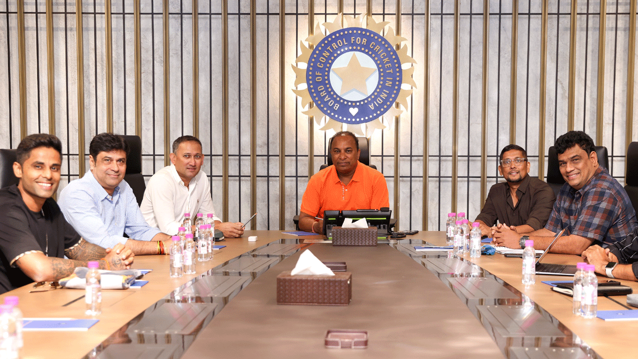 Team India: ఆసియాక‌ప్‌కు భార‌త జ‌ట్టు..  ప్రారంభ‌మైన సెల‌క్ష‌న్ క‌మిటీ మీటింగ్‌