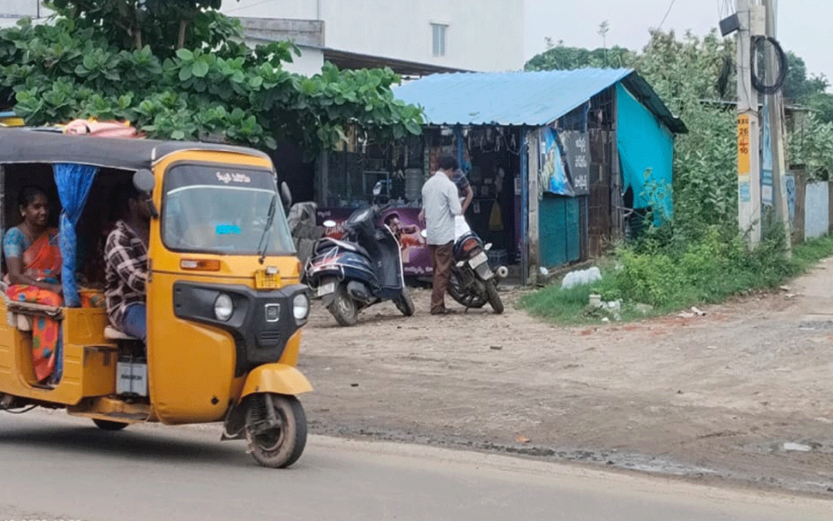 Bhadrachalam : పంద్రాగస్టు నాడు జోరుగా మద్యం అమ్మకాలు
