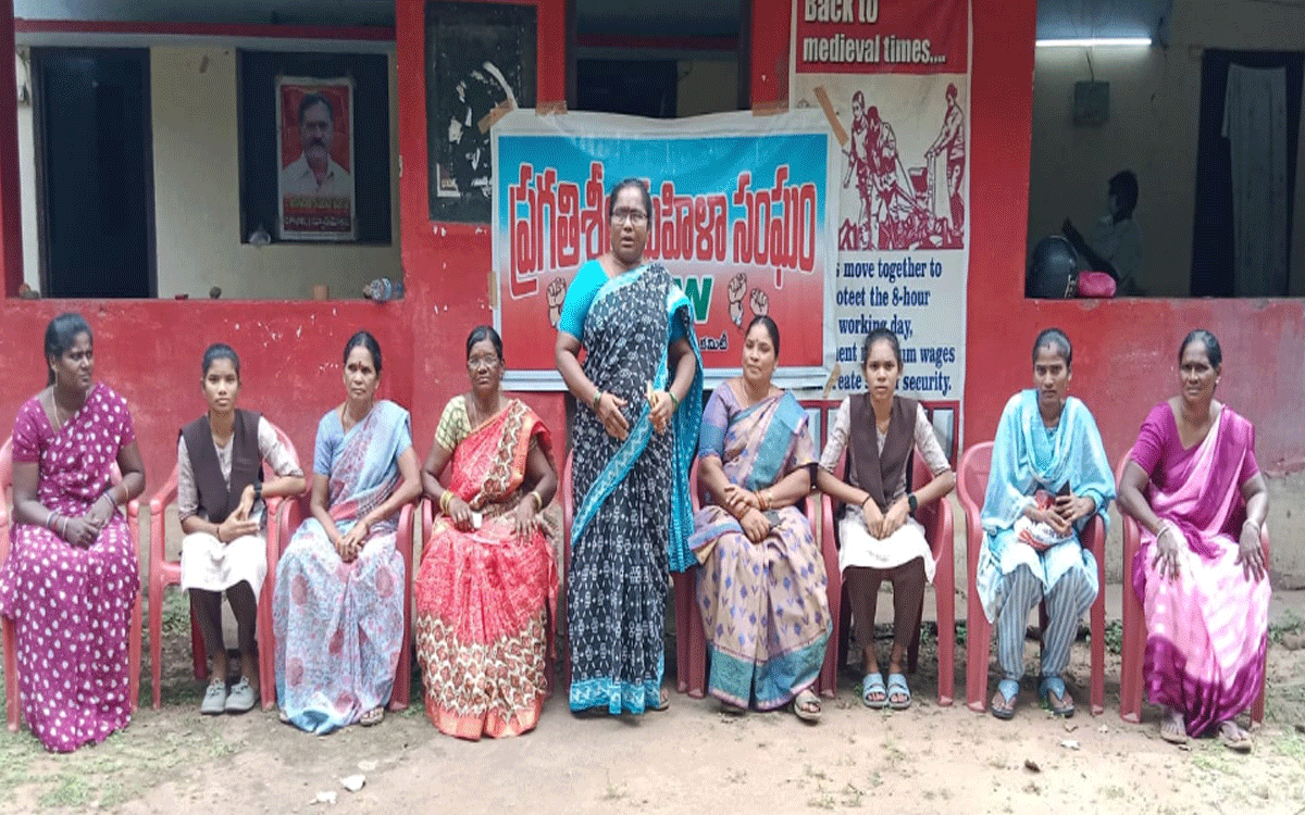 Kothagudem Urban : 'ఆదివాసి బాలికపై అత్యాచారం చేసిన దుండగులను క‌ఠినంగా శిక్షించాలి'