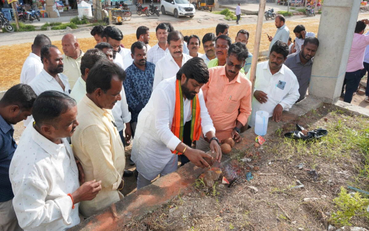 Chandur : చండూరు ప్రెస్ క్ల‌బ్ భ‌వ‌న నిర్మాణానికి శంకుస్థాప‌న‌