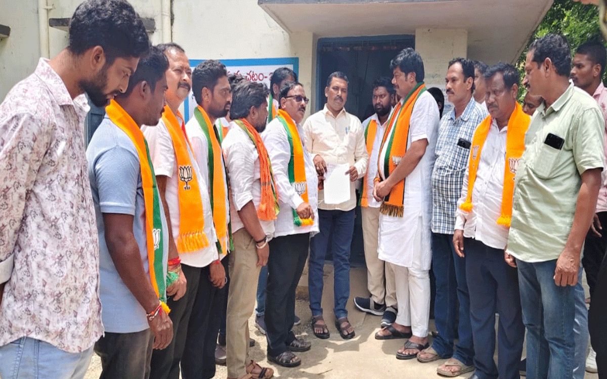 Julurupadu : జూలూరుపాడు మండ‌లానికి సీతారామ ప్రాజెక్ట్ నీళ్లందించాలి : నెల్లూరు కోటేశ్వ‌ర‌రావు