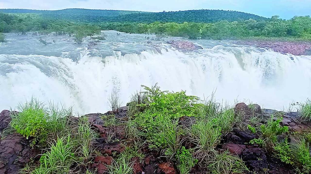 Bogatha Waterfall