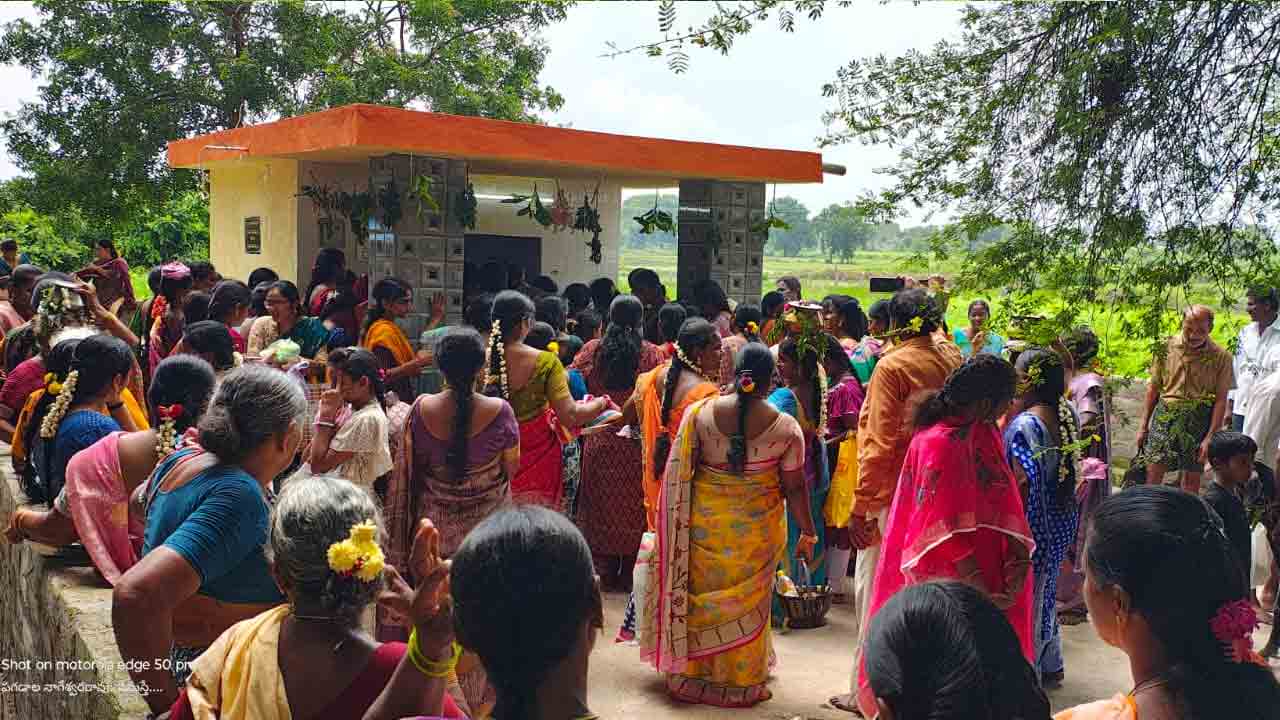 Bonalu | వైభవంగా ముత్యాలమ్మ తల్లి బోనాల వేడుక..