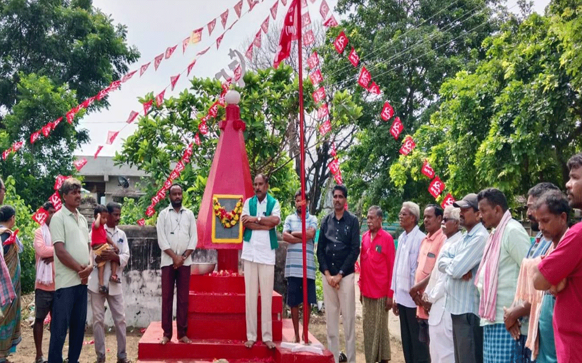 Karepalli : కేంద్ర, రాష్ట్ర పాలకులకు పట్టని రైతు ఘోస : బొంతు రాంబాబు