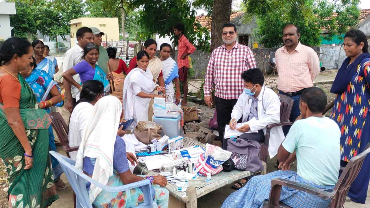 Medical camp | మామిడిగూడెంలో వైద్య శిబిరం ఏర్పాటు