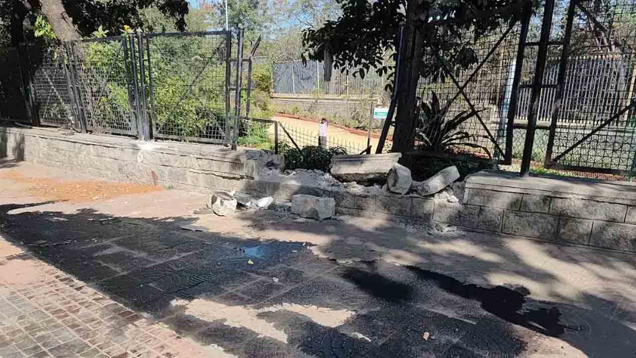 Banjara Hills | బంజారాహిల్స్‌లో కారు బీభత్సం..