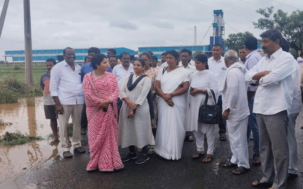 Karepalli : భారీ వర్షాలు కురుస్తాయని తెలిసినా ముంద‌స్తు చర్యలు చేపట్టని ప్ర‌భుత్వం : మాజీ ఎమ్మెల్యే బానోత్ చంద్రావతి