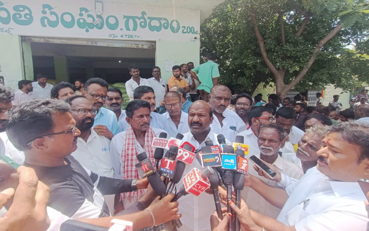 Nakrekal : ముందు చూపు లేని దద్దమ్మ ప్రభుత్వం రేవంత్‌రెడ్డిది : మాజీ ఎమ్మెల్యే చిరుమ‌ర్తి లింగ‌య్య‌