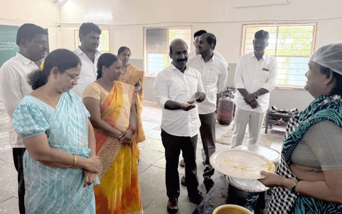 Kattangur : సీఎం రేవంత్ పాలనలో గురుకులాలు నిర్వీర్యం : మాజీ ఎమ్మెల్యే చిరుమర్తి లింగయ్య