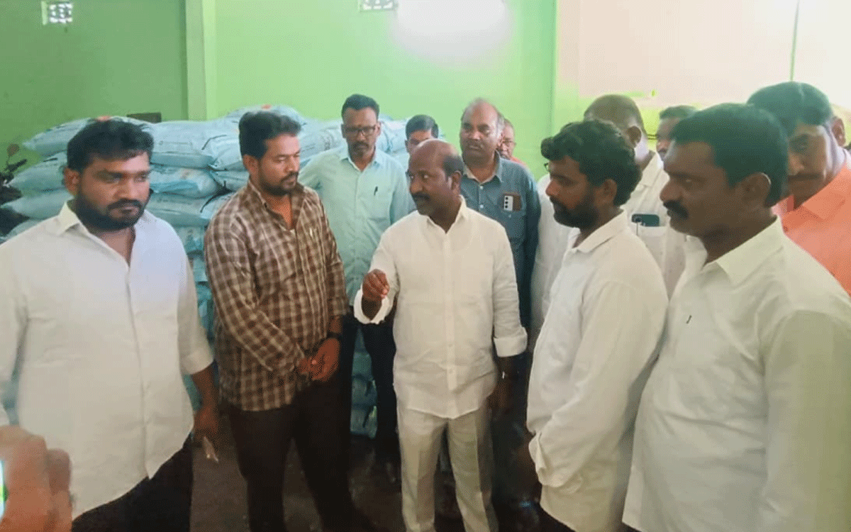 Nakrekal : ముందు చూపు లేని దద్దమ్మ ప్రభుత్వం రేవంత్‌రెడ్డిది : మాజీ ఎమ్మెల్యే చిరుమ‌ర్తి లింగ‌య్య‌