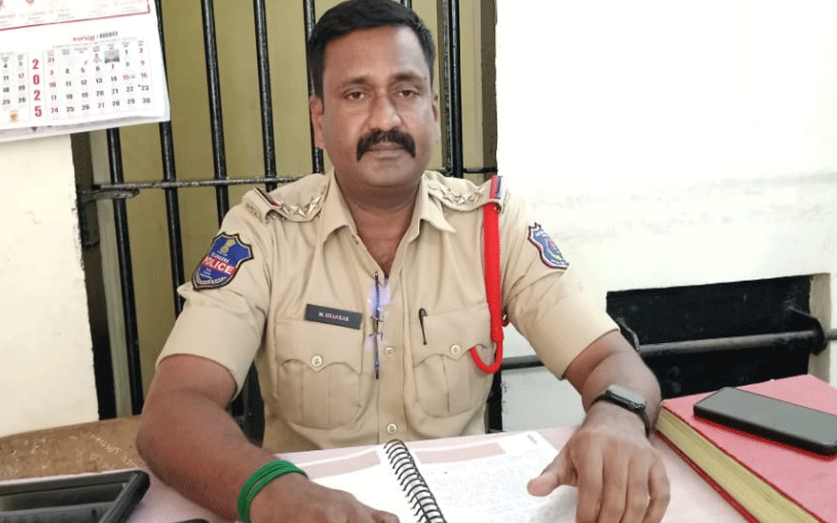 Rajapet : ఇసుక మాఫియాపై ఉక్కుపాదం : సీఐ శంక‌ర్‌