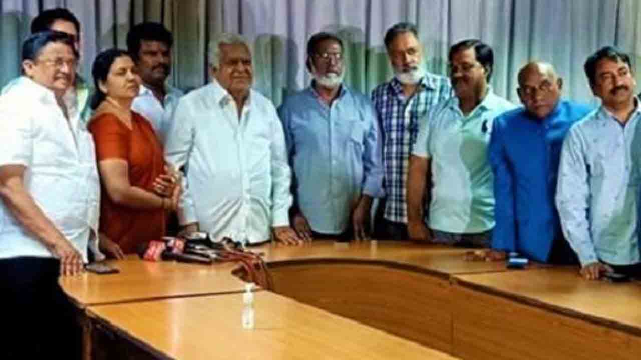 Tollywood | నిర్మాతలతో చర్చలు విఫలం.. ఆందోళనలు ఉధృతి చేయనున్న ఫిల్మ్ ఫెడరేషన్..!