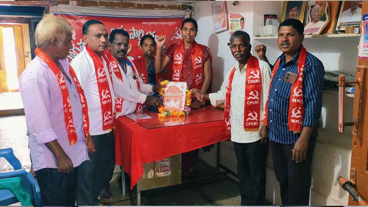 Bachhannapet | విద్యుత్ అమరవీరులకు నివాళులు అర్పించిన సీపీఎం నాయకులు