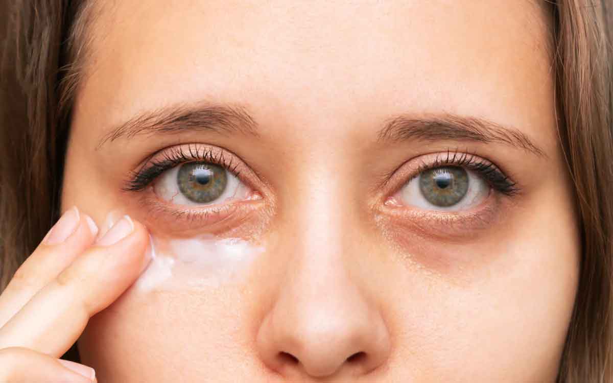 Dark Circles | డార్క్ స‌ర్కిల్స్‌తో ఇబ్బందులు ప‌డుతున్నారా..? అయితే ఈ స‌హ‌జ‌సిద్ధ‌మైన చిట్కాల‌ను పాటించండి..!