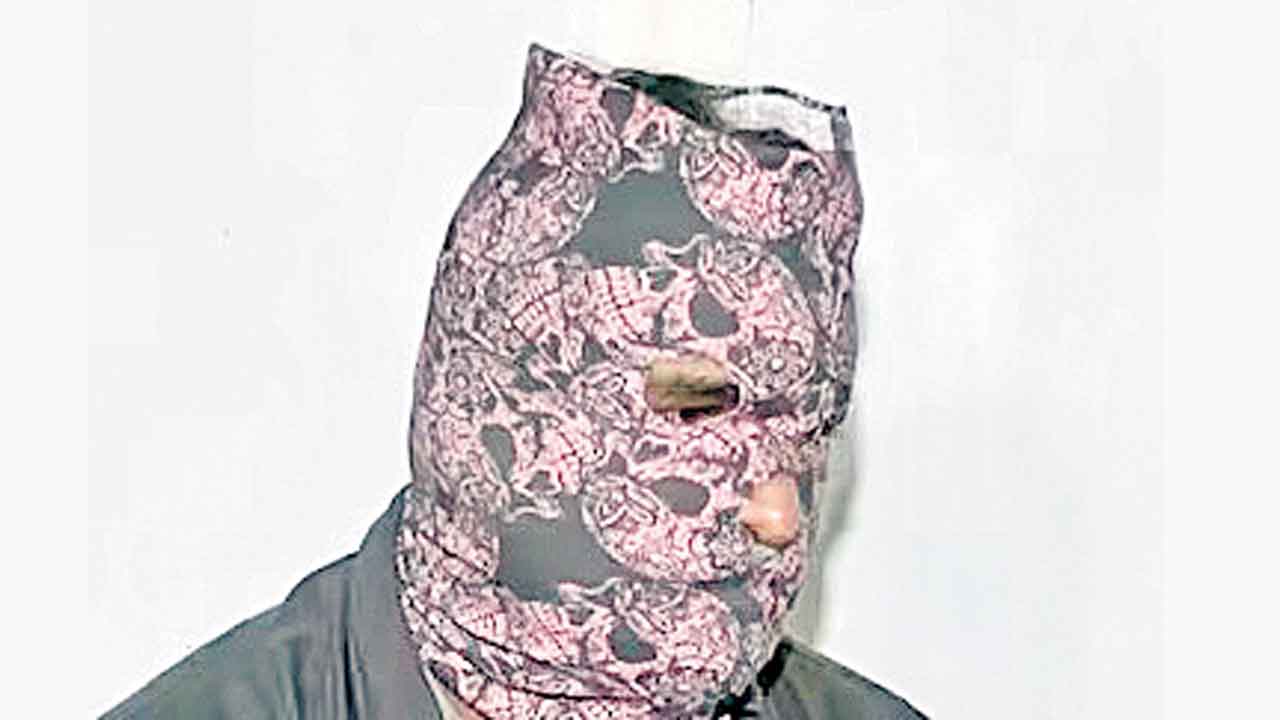 నేనే 80 మృతదేహాలు పాతిపెట్టా!.. సంచలన విషయాలను వెల్లడించిన ధర్మస్థల సాక్షి