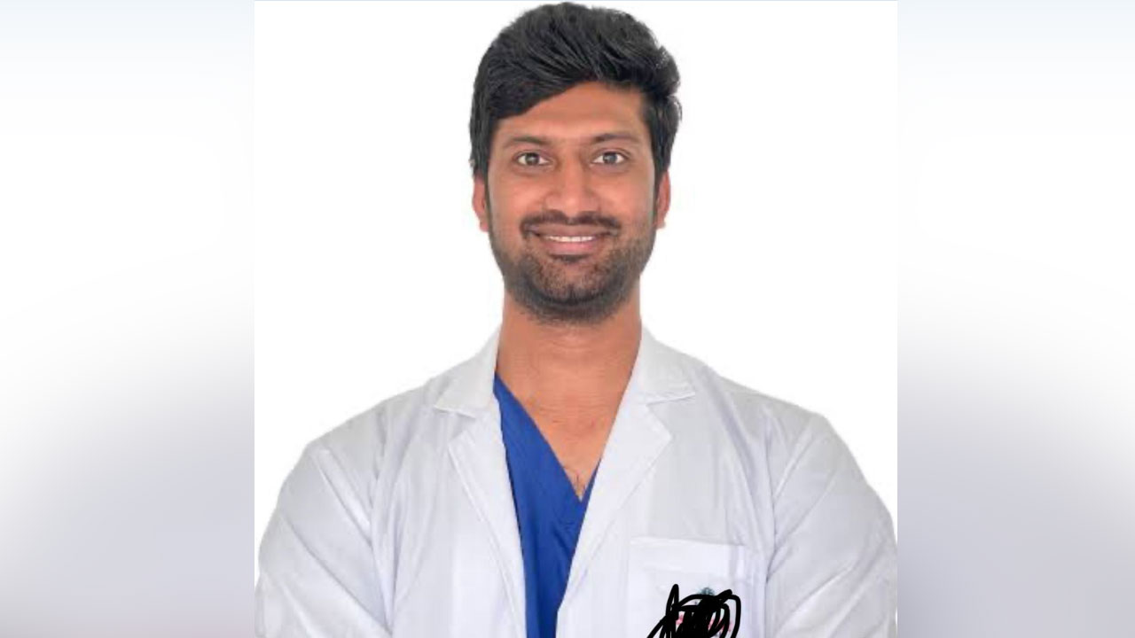 Hyderabad | సహజీవనం చేసి పెండ్లికి నిరాకరించాడు.. ప్ర‌శ్నించినందుకు వైద్యుడు దాడి