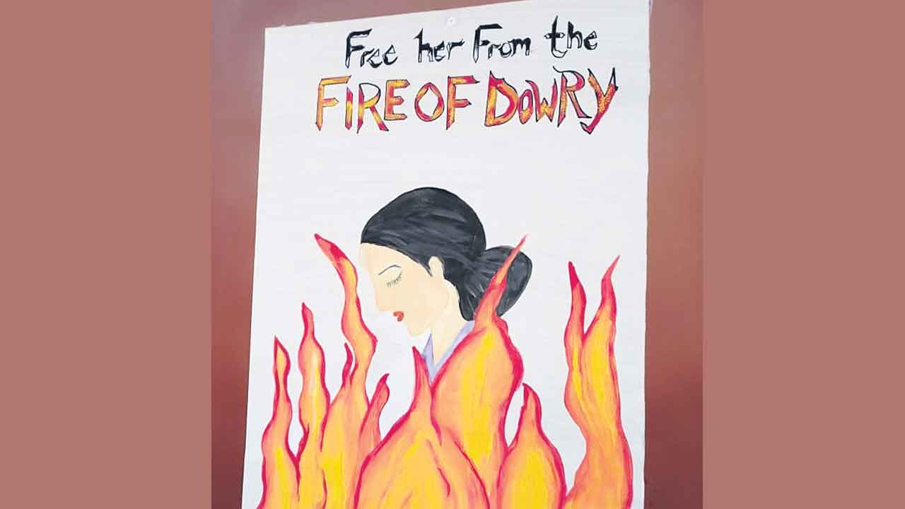 ప్రాణాలు హరిస్తున్న వరకట్న భూతం