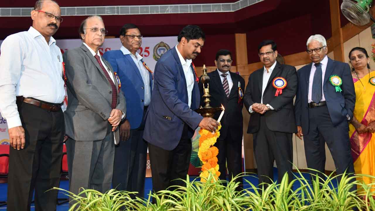 Dr. G. Satish Reddy | ప్రస్తుతం యువత మైండ్ సెట్ మారాలి : డాక్టర్ జి.సతీష్రెడ్డి
