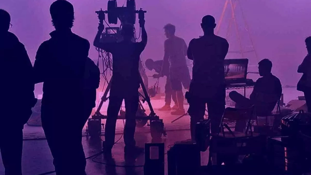 Tollywood | టాలీవుడ్‌లో సమ్మె ప్రభావం.. షూటింగ్‌లకు బ్రేక్, బడా సినిమాల ప‌రిస్థితి ఏంటి?