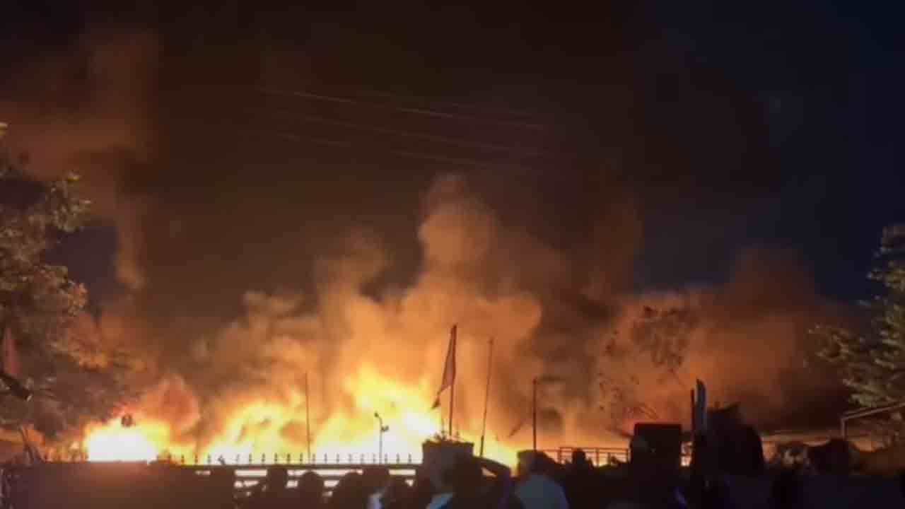 Fire Accident | కుషాయిగూడలో భారీ అగ్నిప్రమాదం.. తుక్కు గోదాంలో ఎగసిపడిన మంటలు