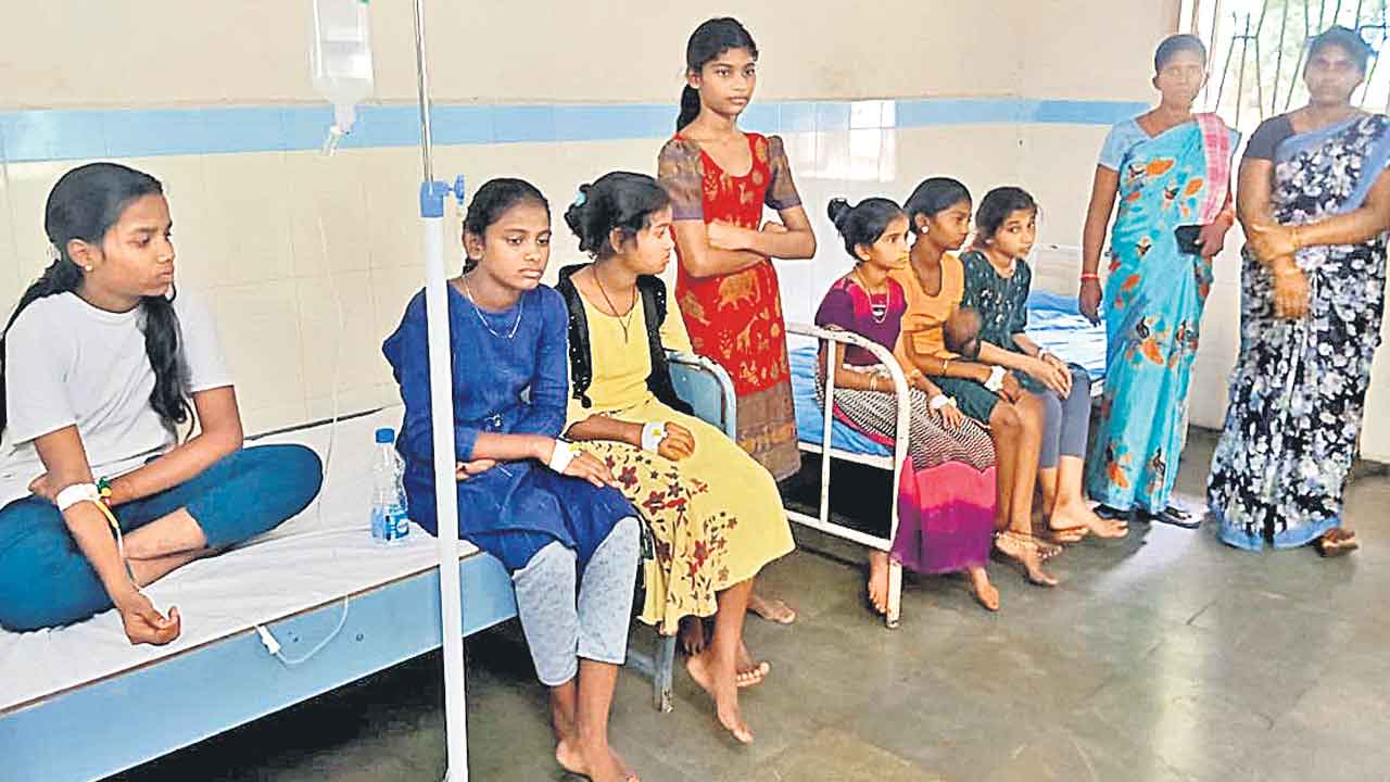 కల్లూరులో మళ్లీ విషాహారం