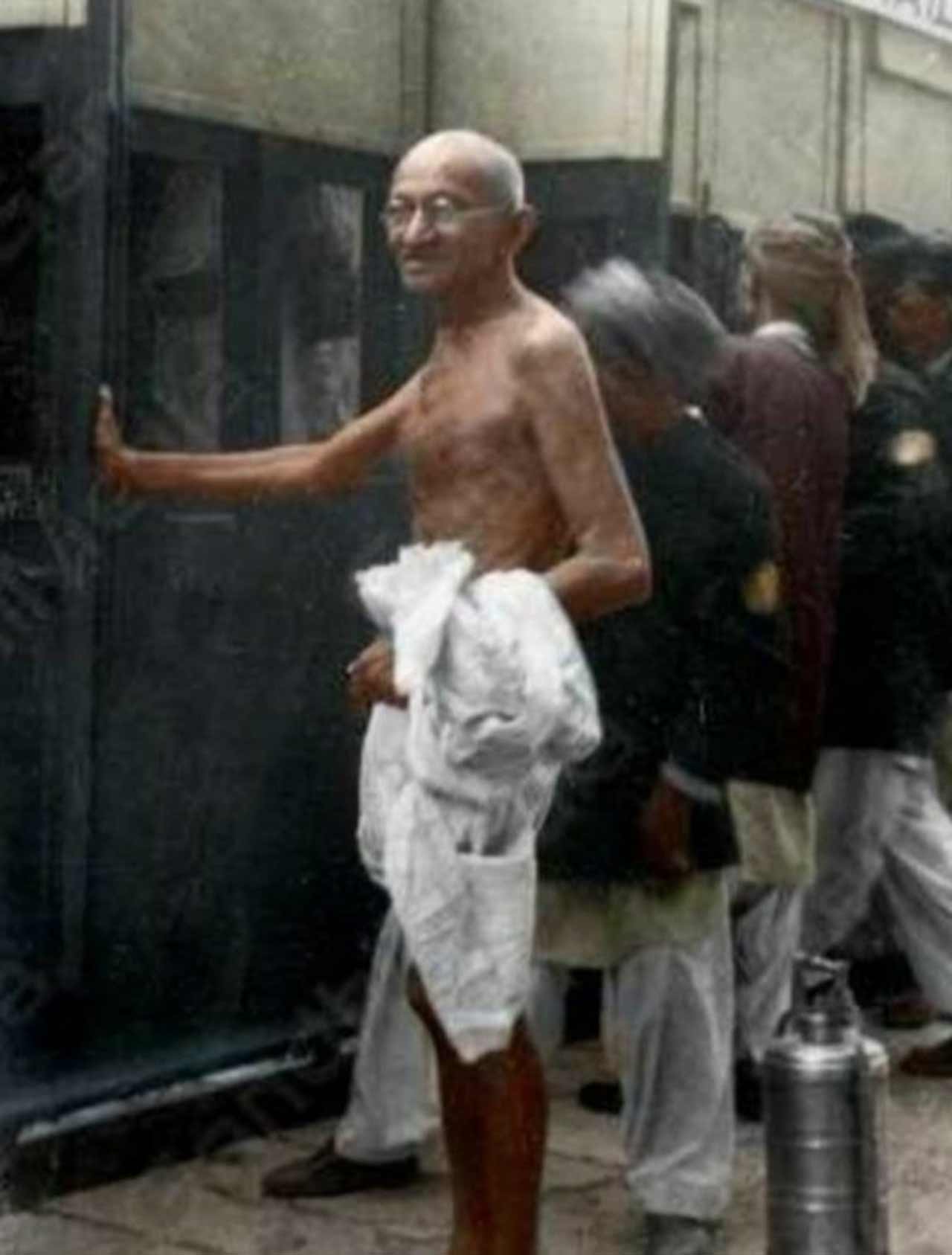 Gandhi25