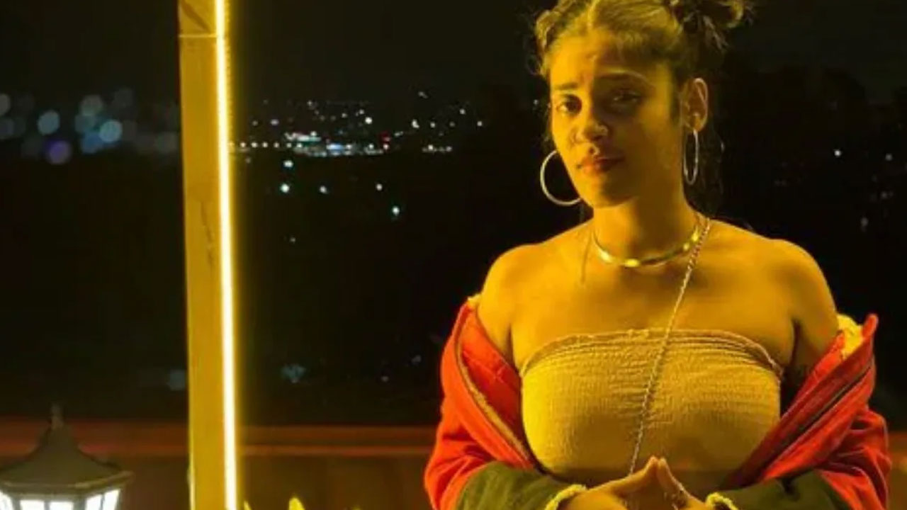 Gayathri Gupta | నా తండ్రే న‌న్ను చిత్ర హింస‌లు పెట్టేవాడు.. కొట్టి గాయాల‌పై కారం పూసి..