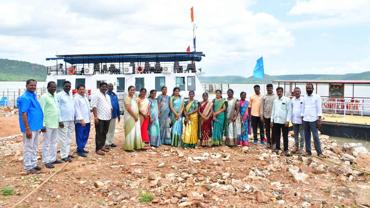 Alumni |కొల్లాపూర్లో పూర్వ విద్యార్థుల సమ్మేళనం.. హాజరైన మంత్రి జూపల్లి