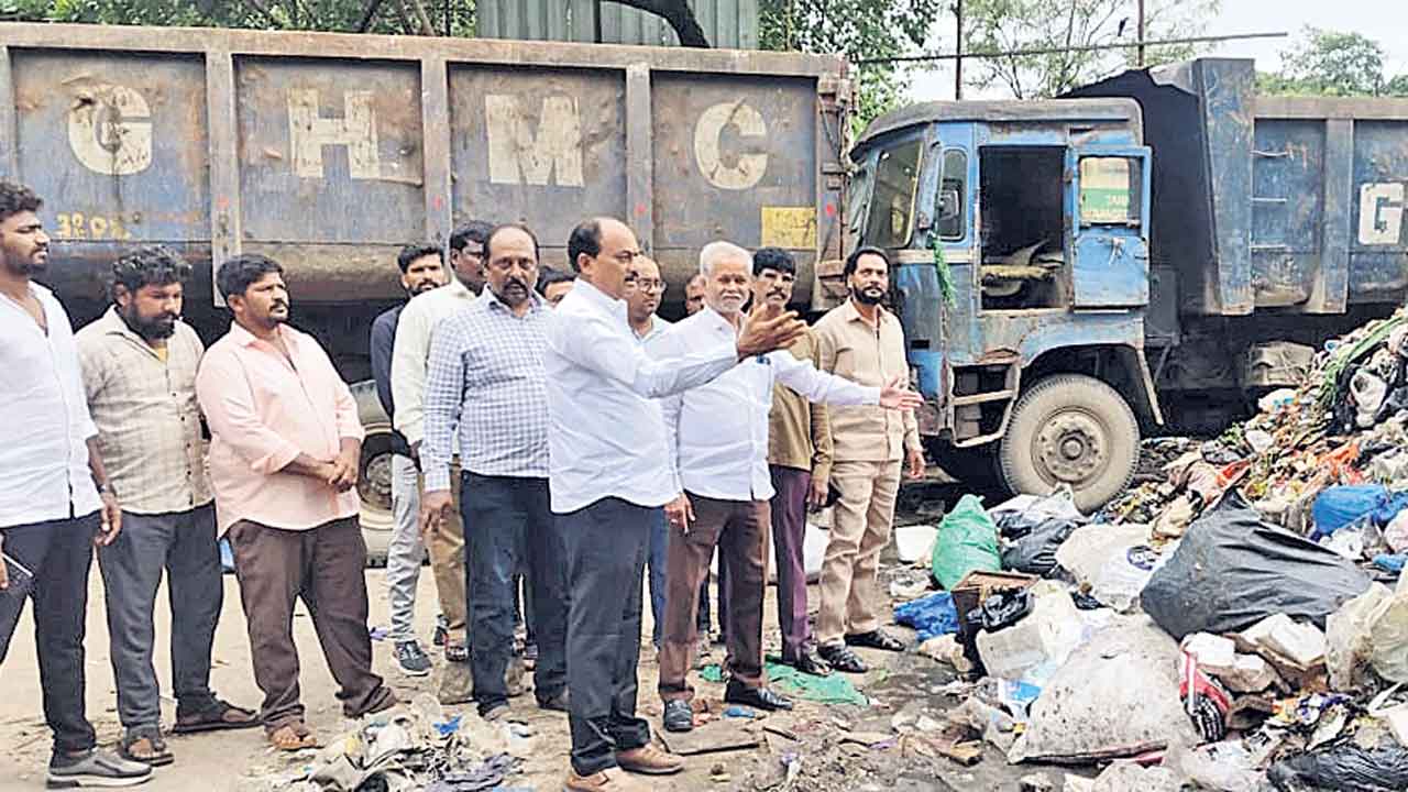 బల్దియాను ప్రైవేట్‌పరం చేసే కుట్రలు