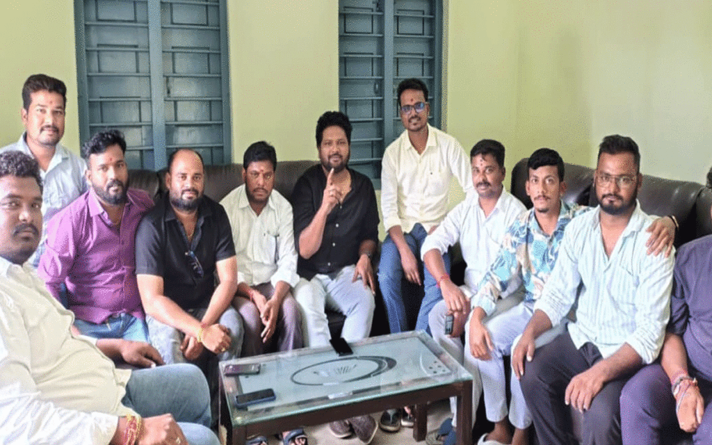 Aleru : గొంగిడి యూత్ ఐకాన్ ర్యాలీని విజయవంతం చేయాలి : పూల శ్ర‌వ‌ణ్‌