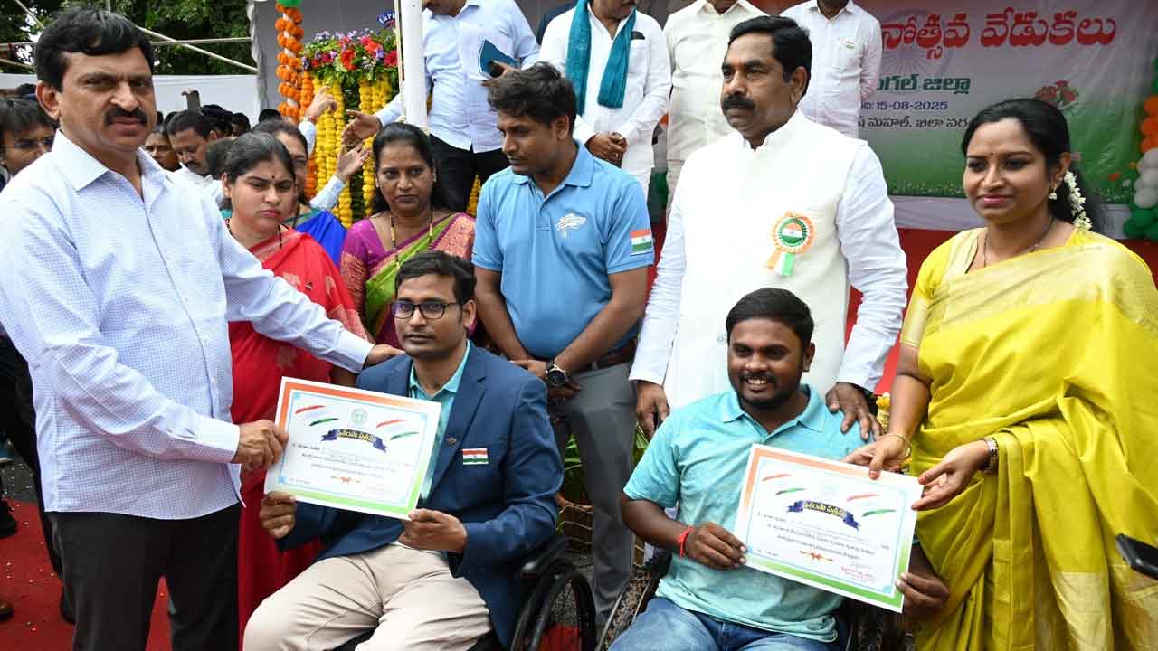 Gautam Yadav | గౌతమ్‌ యాదవ్‌కి క్రీడా పురస్కారం అందజేత